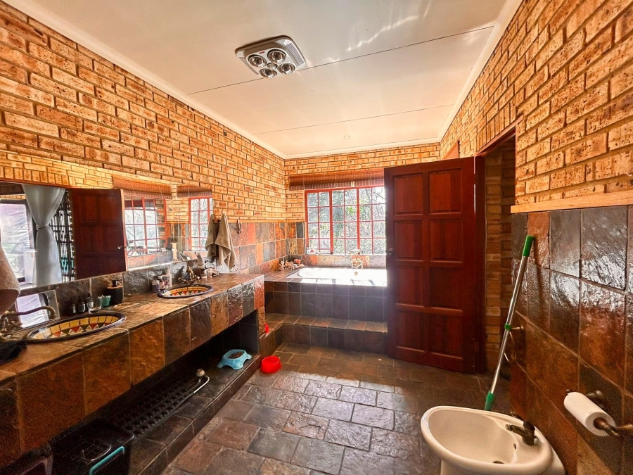 4 Bedroom Property for Sale in Willow Grange Free State